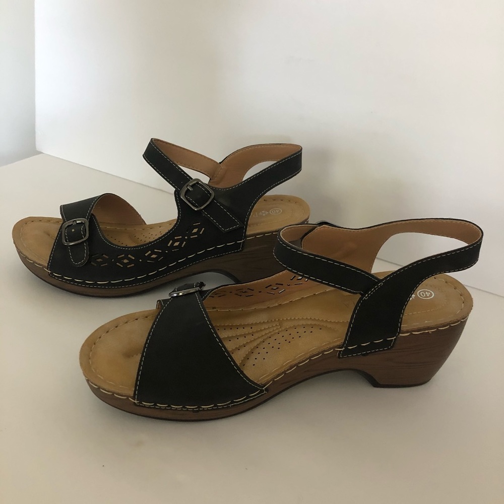 Patriza Sandals